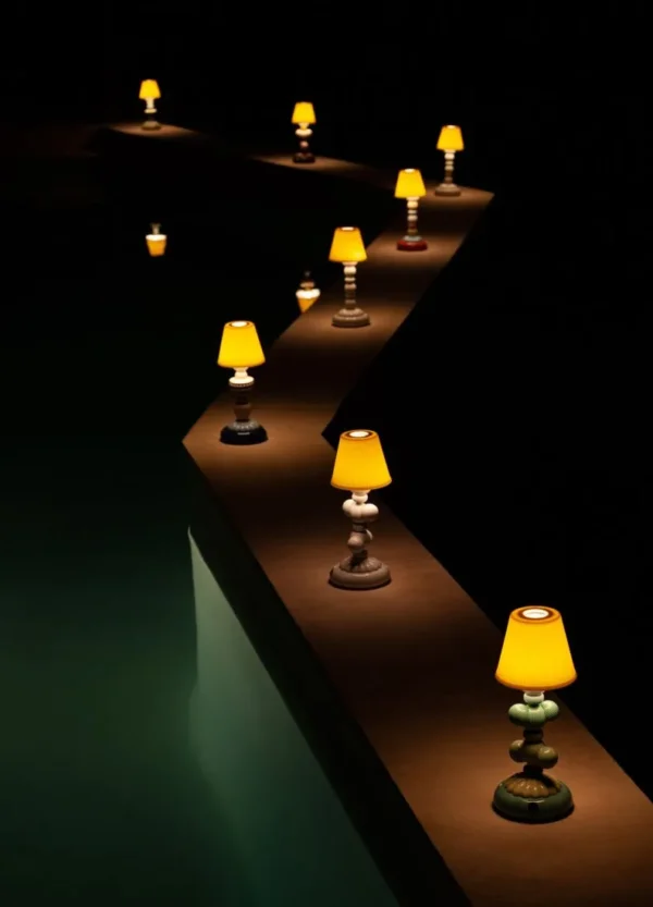 Lampada da tavolo Firefly Cactus, Lladrò - immagine 3