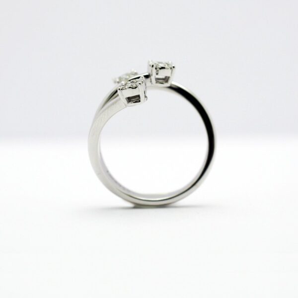 Anello trilogy magic con diamanti, Leo Pizzo - immagine 2