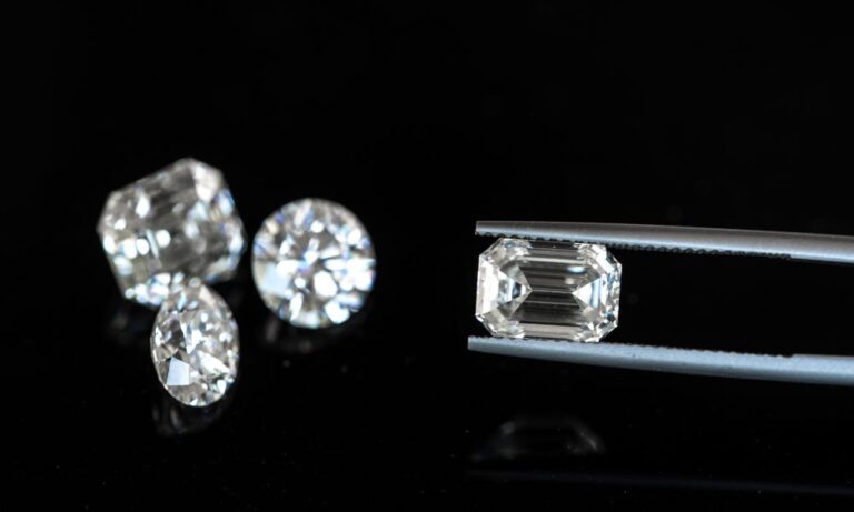 Scopri di più sull'articolo Moissanite gemma preziosa: caratteristiche e prezzo
