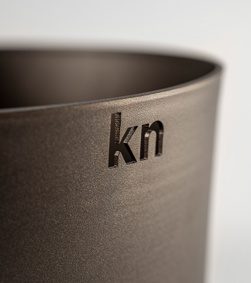 Secchiello bronzo, Knindustrie - immagine 3